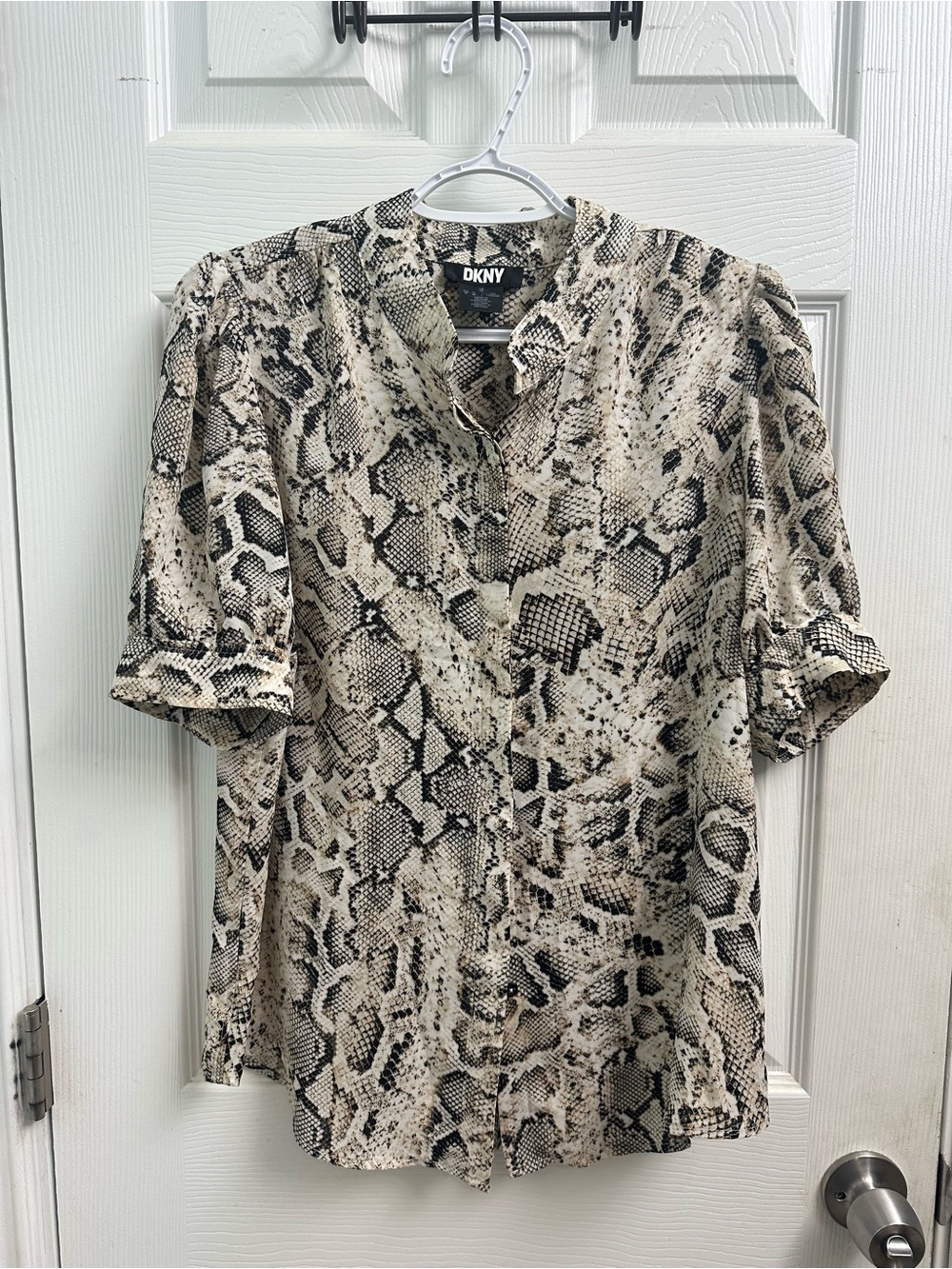 DKNY Snake Print sort sleeve Blouse - Cream and Black